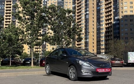 Hyundai Solaris II рестайлинг, 2015 год, 1 500 000 рублей, 3 фотография