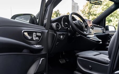 Mercedes-Benz V-Класс, 2023 год, 14 990 000 рублей, 9 фотография