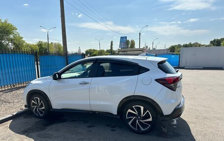 Honda Vezel, 2019 год, 2 150 000 рублей, 8 фотография
