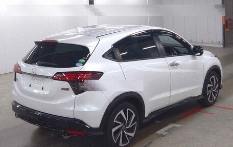 Honda Vezel, 2019 год, 2 150 000 рублей, 4 фотография
