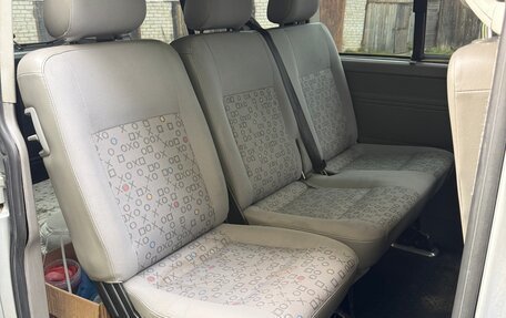 Volkswagen Transporter T5 рестайлинг, 2004 год, 1 150 000 рублей, 8 фотография