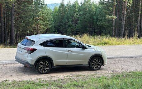 Honda Vezel, 2019 год, 2 150 000 рублей, 13 фотография
