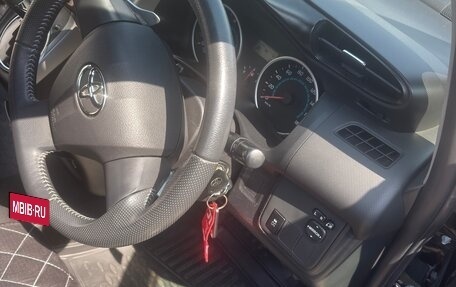 Toyota Wish II, 2012 год, 1 490 000 рублей, 5 фотография