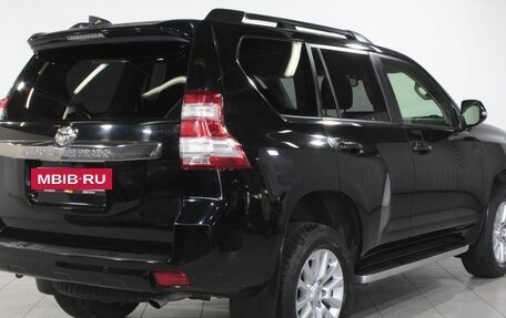 Toyota Land Cruiser Prado 150 рестайлинг 2, 2016 год, 4 000 000 рублей, 5 фотография