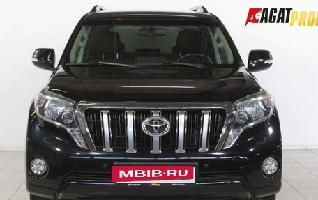 Toyota Land Cruiser Prado 150 рестайлинг 2, 2016 год, 4 000 000 рублей, 2 фотография