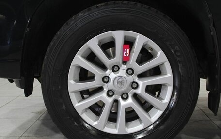 Toyota Land Cruiser Prado 150 рестайлинг 2, 2016 год, 4 000 000 рублей, 10 фотография