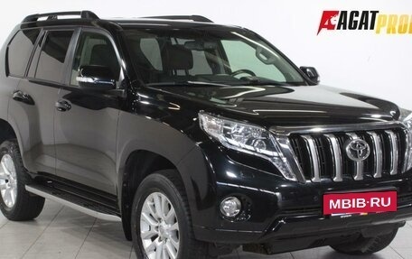 Toyota Land Cruiser Prado 150 рестайлинг 2, 2016 год, 4 000 000 рублей, 3 фотография