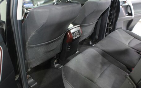 Toyota Land Cruiser Prado 150 рестайлинг 2, 2016 год, 4 000 000 рублей, 17 фотография