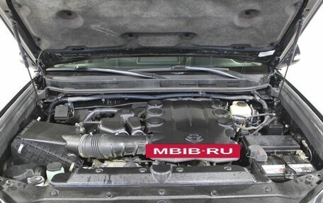 Toyota Land Cruiser Prado 150 рестайлинг 2, 2016 год, 4 000 000 рублей, 11 фотография