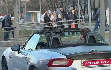 Fiat 124 Spider I, 2017 год, 2 190 000 рублей, 3 фотография