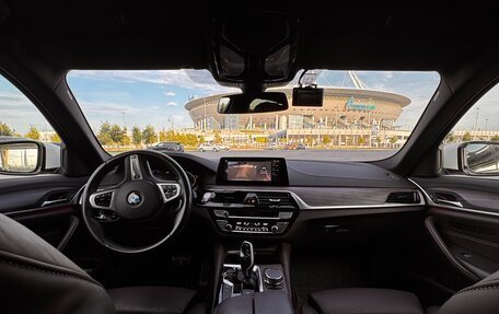 BMW 5 серия, 2020 год, 3 990 000 рублей, 10 фотография