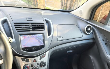 Chevrolet Tracker III, 2015 год, 880 000 рублей, 14 фотография