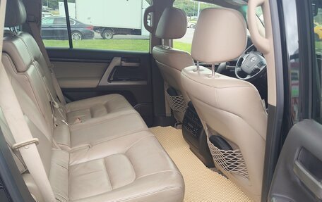 Toyota Land Cruiser 200, 2009 год, 2 950 000 рублей, 7 фотография