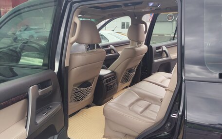 Toyota Land Cruiser 200, 2009 год, 2 950 000 рублей, 9 фотография