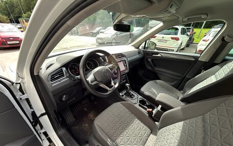 Volkswagen Tiguan II, 2021 год, 2 800 000 рублей, 9 фотография