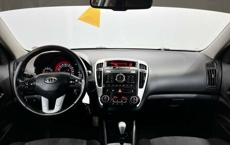 KIA cee'd I рестайлинг, 2010 год, 700 000 рублей, 9 фотография