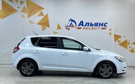 KIA cee'd I рестайлинг, 2010 год, 700 000 рублей, 2 фотография