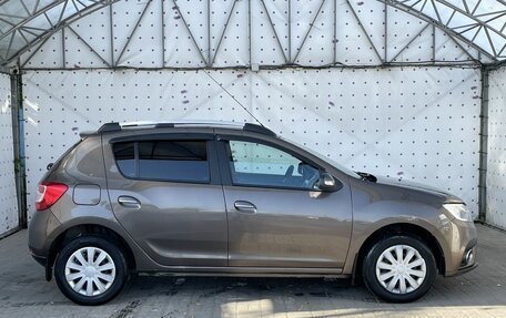 Renault Sandero II рестайлинг, 2019 год, 1 050 000 рублей, 9 фотография