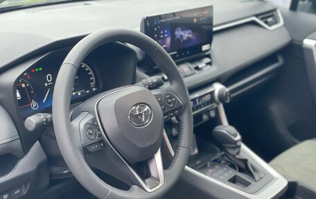 Toyota RAV4, 2025 год, 3 700 000 рублей, 12 фотография