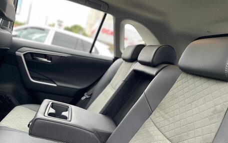 Toyota RAV4, 2025 год, 3 700 000 рублей, 22 фотография