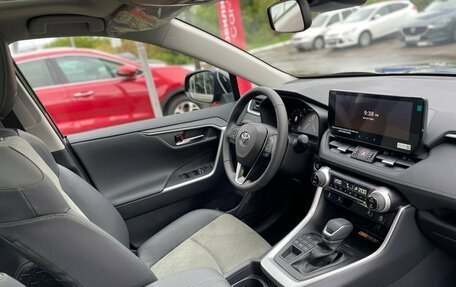 Toyota RAV4, 2025 год, 3 700 000 рублей, 21 фотография