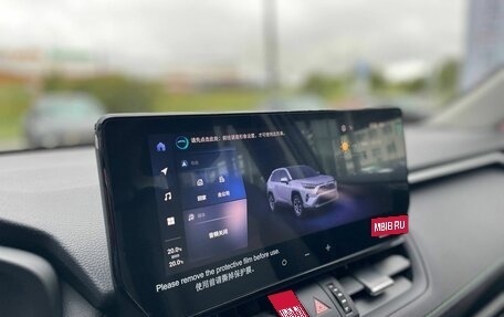 Toyota RAV4, 2025 год, 3 700 000 рублей, 14 фотография