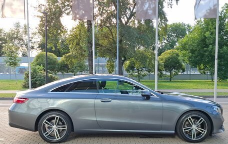 Mercedes-Benz E-Класс, 2018 год, 2 990 000 рублей, 6 фотография