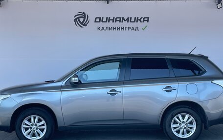 Mitsubishi Outlander III рестайлинг 3, 2013 год, 1 390 000 рублей, 2 фотография