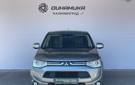Mitsubishi Outlander III рестайлинг 3, 2013 год, 1 390 000 рублей, 8 фотография