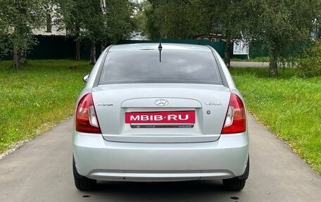 Hyundai Verna II, 2009 год, 550 000 рублей, 2 фотография