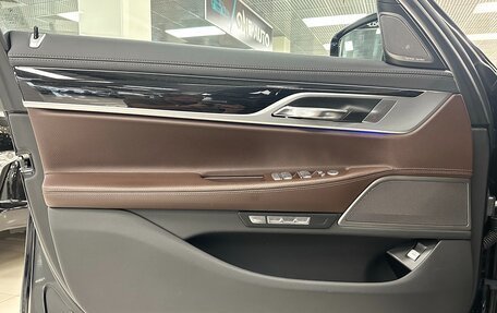 BMW 7 серия, 2018 год, 4 499 000 рублей, 11 фотография