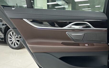 BMW 7 серия, 2018 год, 4 499 000 рублей, 26 фотография