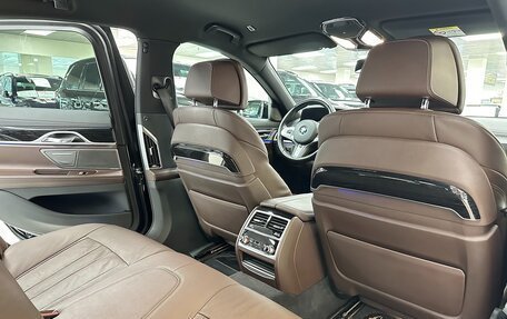 BMW 7 серия, 2018 год, 4 499 000 рублей, 30 фотография