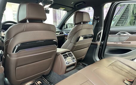 BMW 7 серия, 2018 год, 4 499 000 рублей, 27 фотография