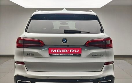 BMW X5, 2019 год, 5 600 000 рублей, 4 фотография
