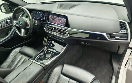 BMW X5, 2019 год, 5 600 000 рублей, 14 фотография