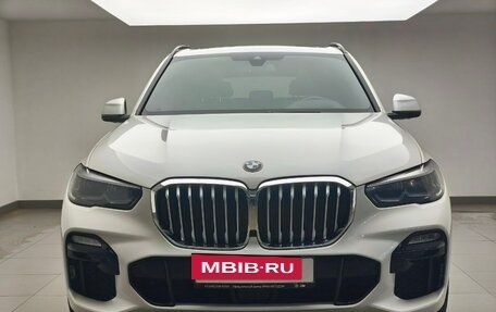 BMW X5, 2019 год, 5 600 000 рублей, 2 фотография