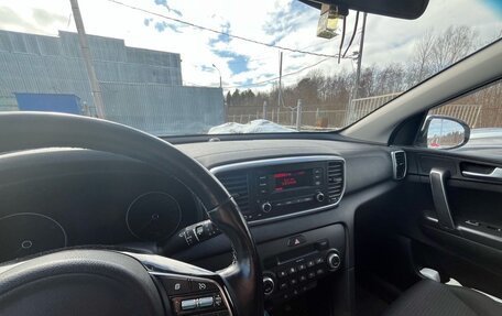 KIA Sportage IV рестайлинг, 2019 год, 2 000 000 рублей, 2 фотография