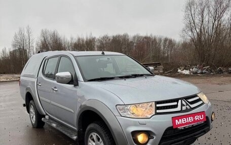 Mitsubishi L200 IV рестайлинг, 2015 год, 1 450 000 рублей, 8 фотография