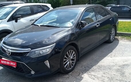 Toyota Camry, 2017 год, 2 150 000 рублей, 3 фотография