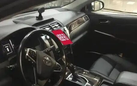 Toyota Camry, 2017 год, 2 150 000 рублей, 10 фотография