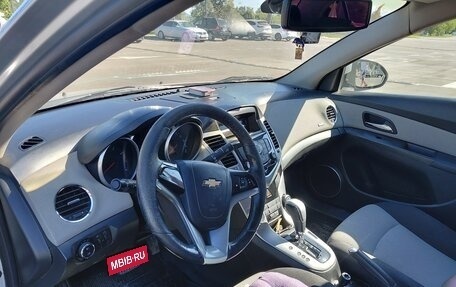 Chevrolet Cruze II, 2012 год, 800 000 рублей, 9 фотография