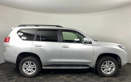Toyota Land Cruiser Prado 150 рестайлинг 2, 2012 год, 2 350 000 рублей, 4 фотография