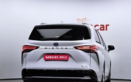 Toyota Sienna, 2022 год, 4 350 015 рублей, 11 фотография