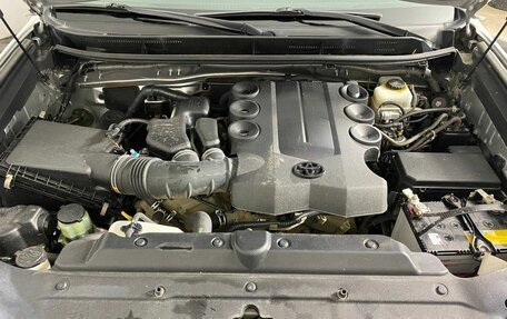 Toyota Land Cruiser Prado 150 рестайлинг 2, 2012 год, 2 350 000 рублей, 11 фотография