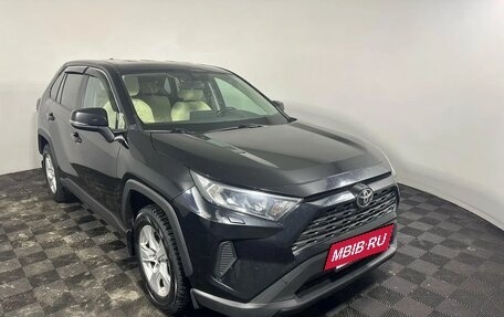 Toyota RAV4, 2020 год, 2 350 000 рублей, 3 фотография