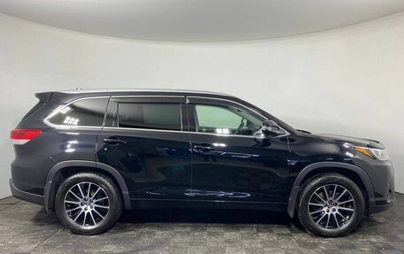 Toyota Highlander III, 2019 год, 3 750 000 рублей, 4 фотография