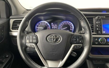 Toyota Highlander III, 2019 год, 3 750 000 рублей, 12 фотография