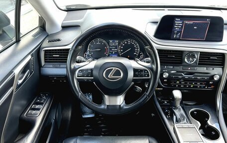 Lexus RX IV рестайлинг, 2019 год, 4 390 000 рублей, 17 фотография