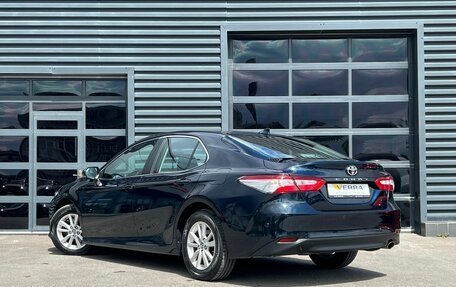 Toyota Camry, 2020 год, 2 360 000 рублей, 3 фотография
